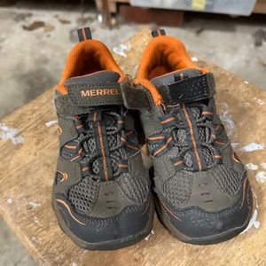 Merrell size 11.5 kids